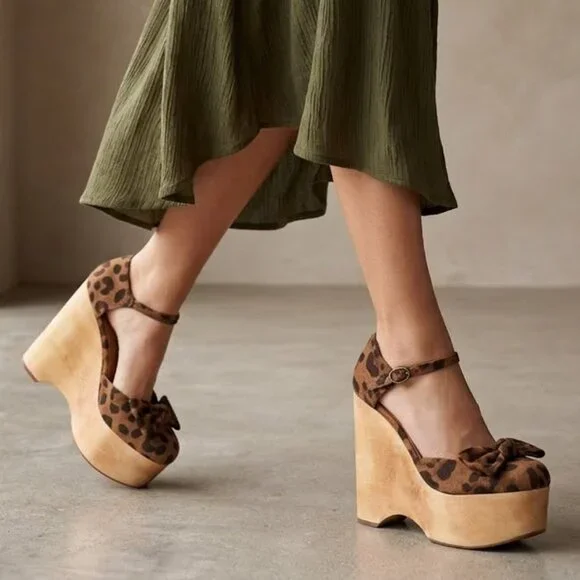 Jeffrey Campbell Daisy D Leopard Print Wood Platform Wedges - Size 7M - Picture 1 of 11